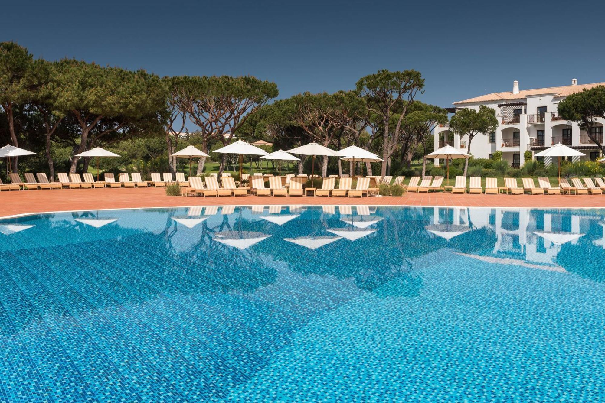 Pine Cliffs Residence, A Luxury Collection Resort, Algarve Albufeira Bagian luar foto