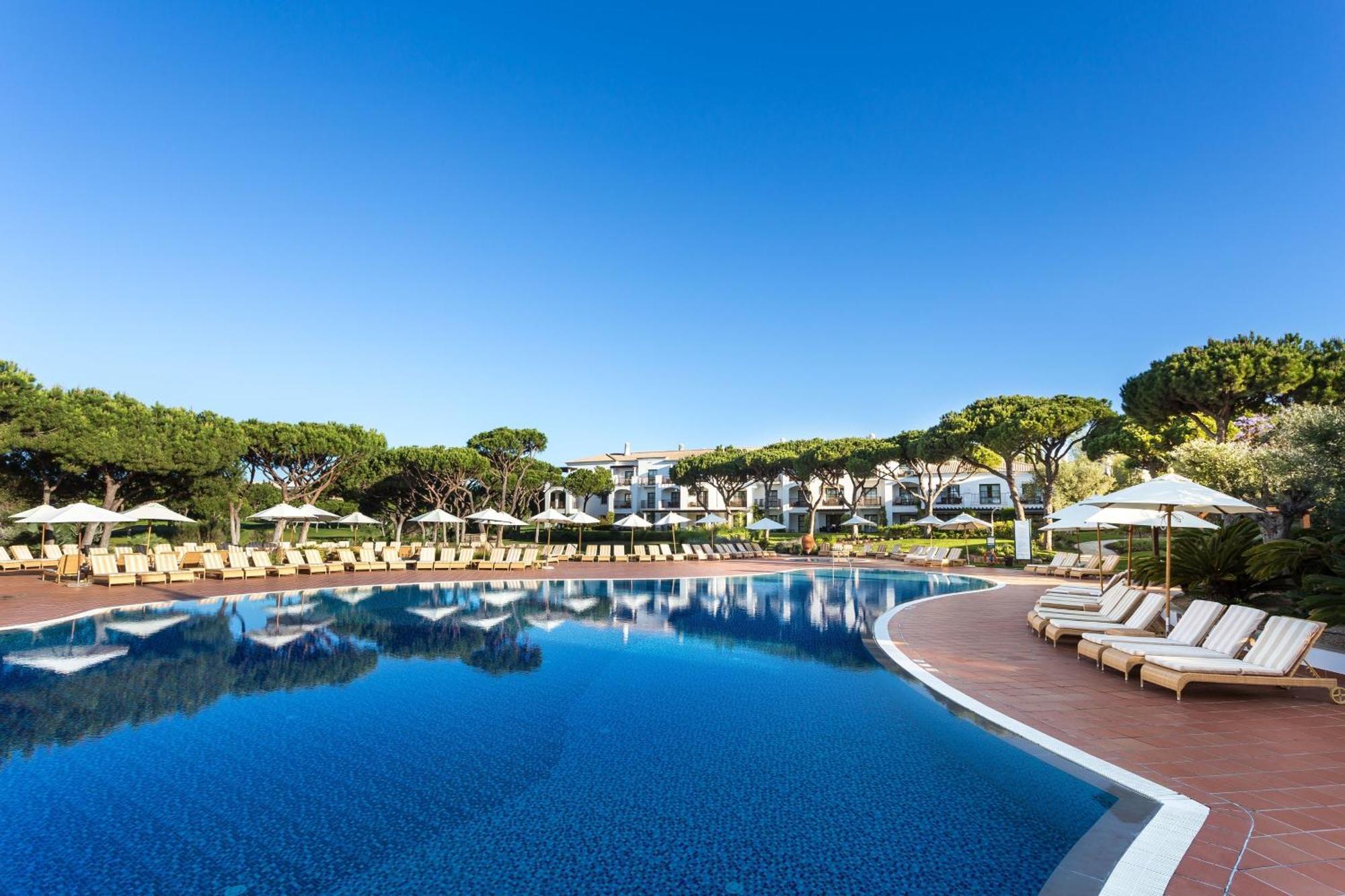 Pine Cliffs Residence, A Luxury Collection Resort, Algarve Albufeira Bagian luar foto