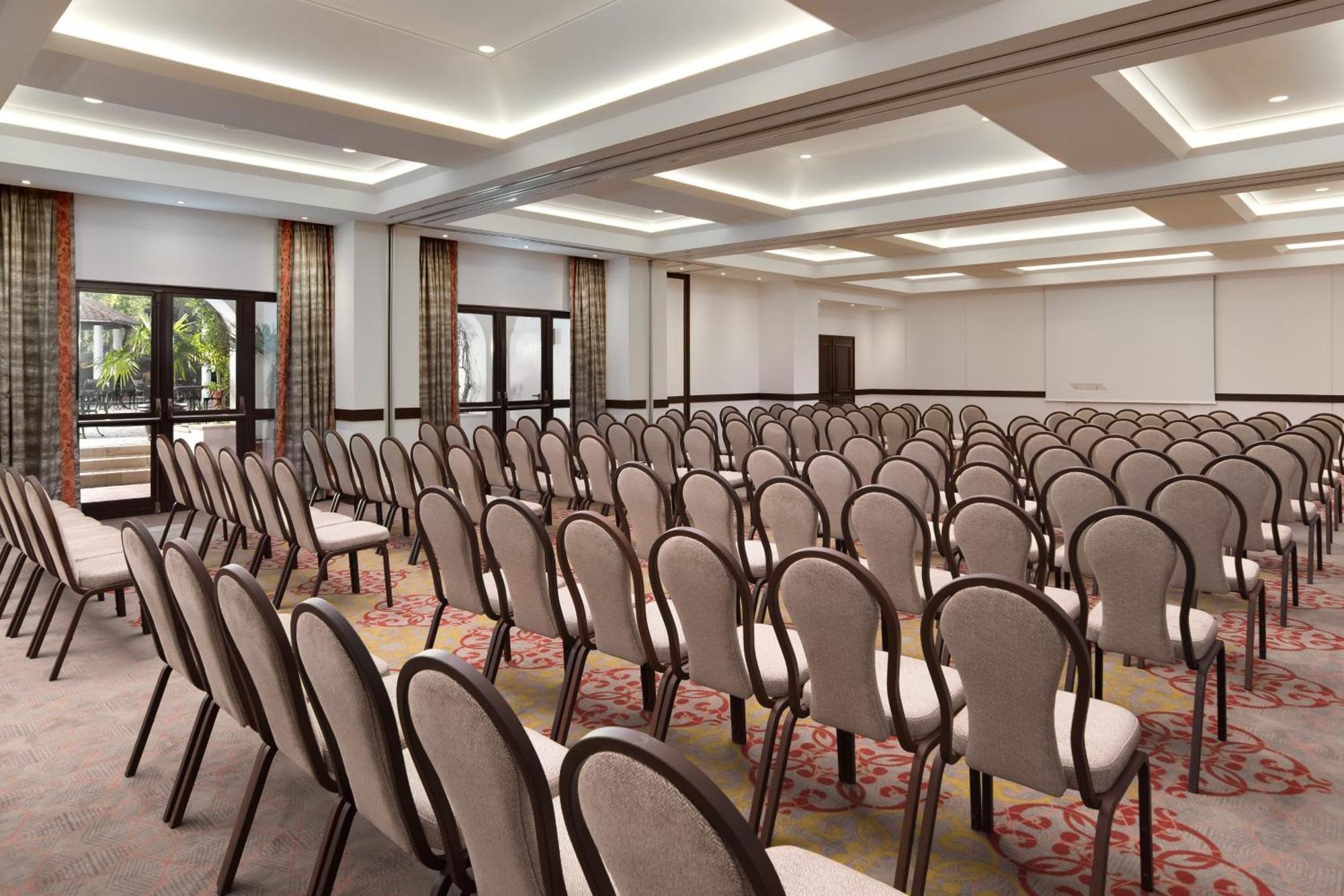 Pine Cliffs Residence, A Luxury Collection Resort, Algarve Albufeira Bagian luar foto