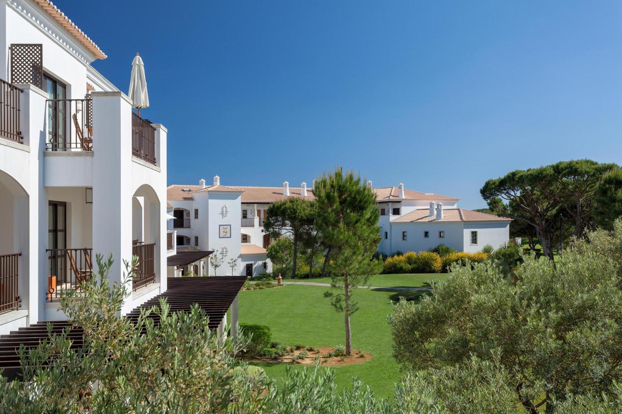 Pine Cliffs Residence, A Luxury Collection Resort, Algarve Albufeira Bagian luar foto